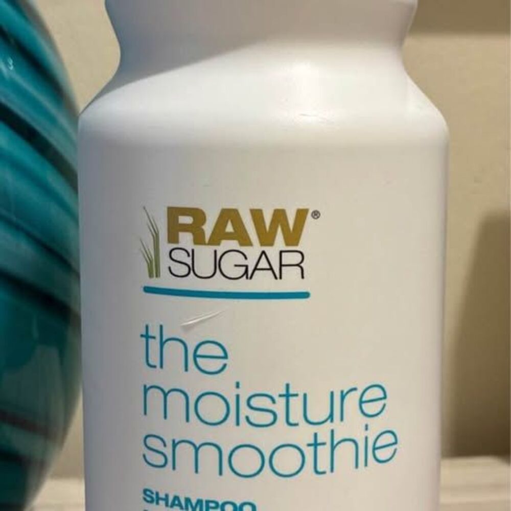 LOT of 2-30 Fl Oz BOTTLES Raw Sugar The Moisture Smoothie Shampoo